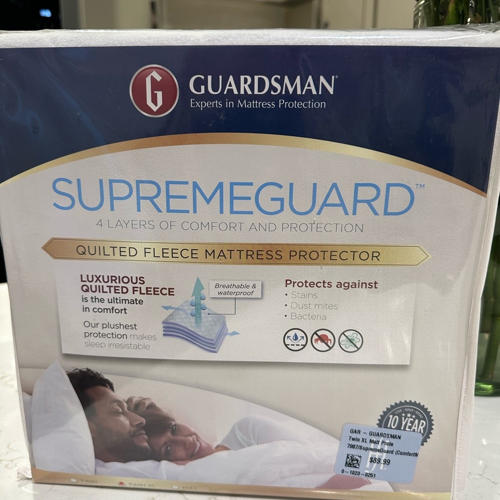 Guardsman SupremeGuard Quilted Fleece Mattress Protector - White Twin XL